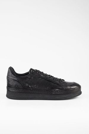 COLEurban-blackeyeletswelteddistressedlowsneakersSIDE00296_AL.jpg