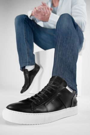 LF-SS24_04770_EDITAIblackblueshirt.jpg