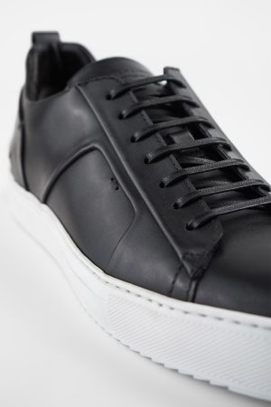 SKYE-men-sneakers-black-luxury-calf-leather-patina-made-in-italyMACROSSNEAKERS02216.jpg
