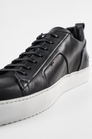 SKYE-men-sneakers-black-luxury-calf-leather-patina-made-in-italyMACROSSNEAKERS02219.jpg