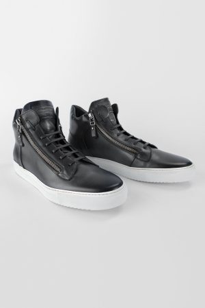 SOHO_men_HT_Sneakers_Aluminium_Grey_02_818bd361-51eb-400d-9f0a-49a43e1379f6.jpg