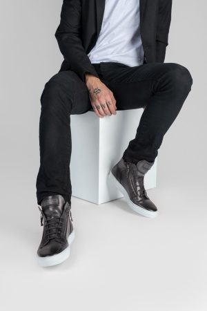 SOHO_men_HT_Sneakers_Aluminium_Grey_LF_04_42974aaf-327e-442f-ab43-b14b320820d6.jpg