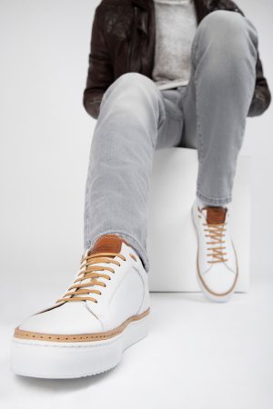SOHO_men_sneakers-trainers-low-welted_white_luxury_calf-leather_minimalist_made-in-italy10953.jpg