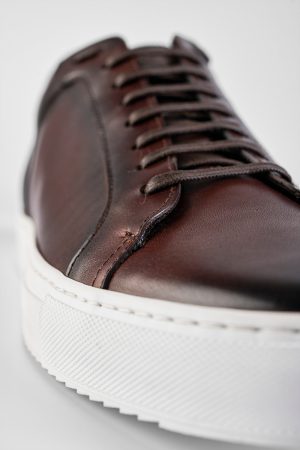 SOHO_men_sneakers-trainers-low_chestnut-brown_luxury_calf-leather_patina_made-in-italy9128.jpg