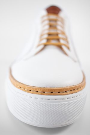 SOHO_men_sneakers-trainers-low_white-cognac-brown_luxury_calf-leather_patina-minimalist_made-in-italyIMG_0535.jpg