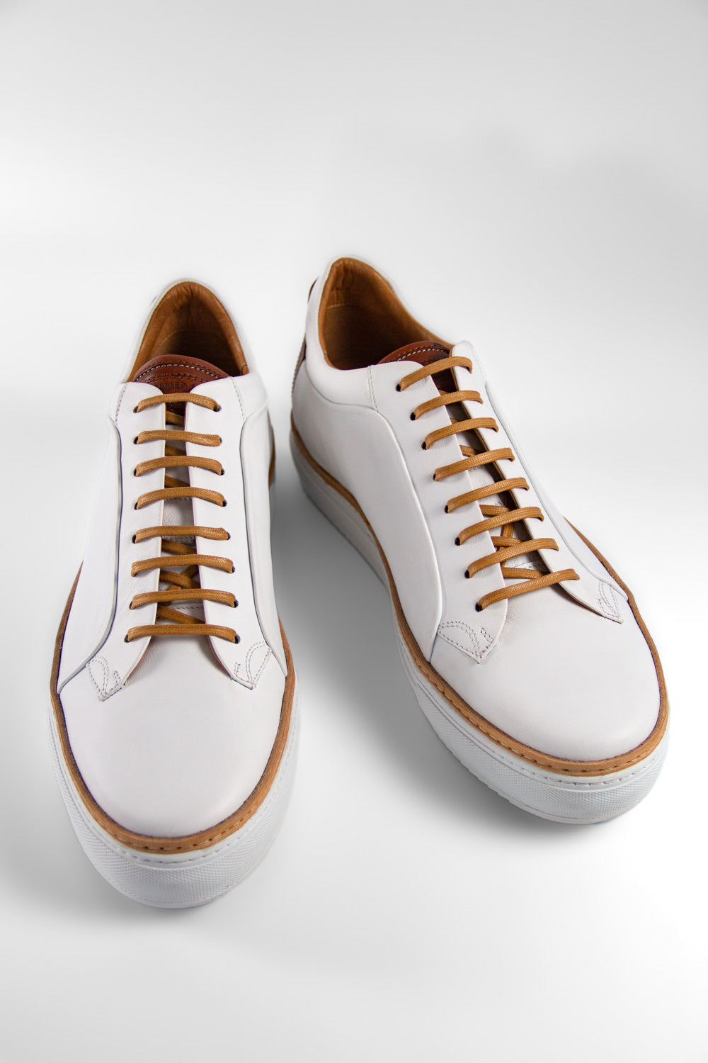 SOHO_men_sneakers-trainers-low_white-cognac-brown_luxury_calf-leather_patina-minimalist_made-in-italyIMG_0635.jpg