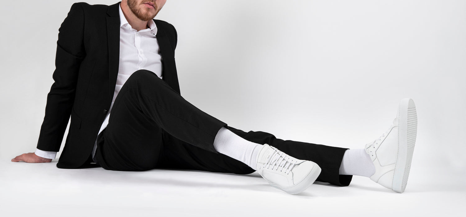 SOHO_men_sneakers-trainers-low_white_luxury_calf-leather_minimalist_made-in-italy10927_15x7_332f6390-5d7e-467a-b50e-ae38d68c11b4.jpg