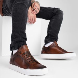 UntamedStreetModelDay103784-1.jpg
